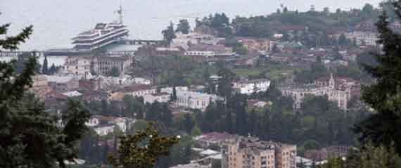 Abkhazian militiamen returned the corpse of Lasha Okujava